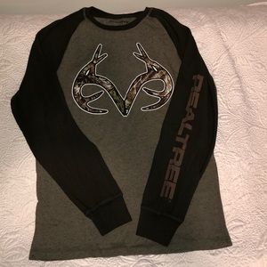 ⭐️ 4/$15 RealTree Long Sleeve Shirt